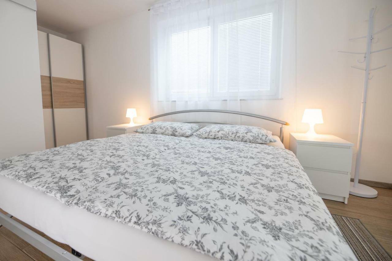 ゴレンスカ地方 Sobe Meta Bed & Breakfast エクステリア 写真